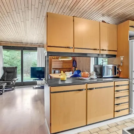 3 Bedroom Front In *