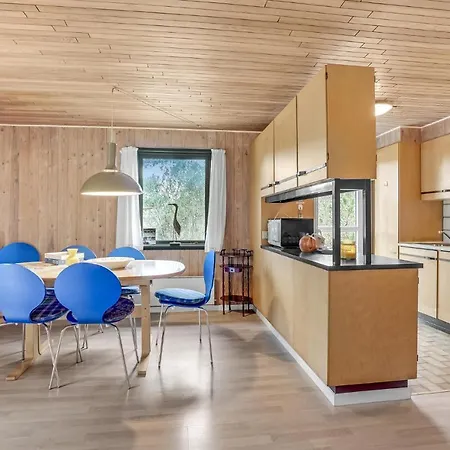 Ostkrogen X Casa de Férias Blåvand